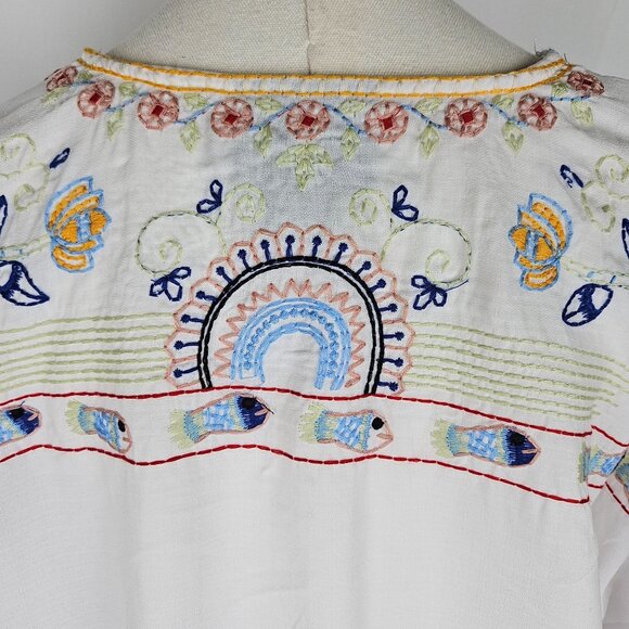 Liv Los Angeles Top Large White Embroidered Boho Floral Turtles Birds - Picture 4 of 12